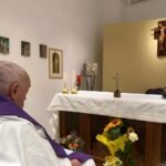 INTERNACIONAL | El Papa sigue mejorando y ya no necesita la ventilación mecánica por las noches