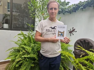 Alejandro Navarro Benítez revive una época de cambios en su conmovedora novela autobiográfica