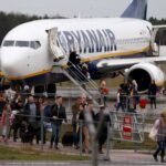 Ryanair tilda de “excesivo” el aumento de las tarifas de Aena en un 6,5% y amenaza con recortar nuevas rutas