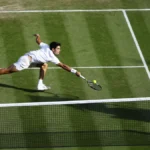 Alcaraz sigue buscando su saque, pero ya está en octavos de Wimbledon tras derrotar a Struff