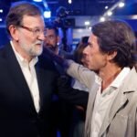 Aznar y Rajoy se reconcilian en el congreso del PP para lanzar la campaña electoral de Feijóo