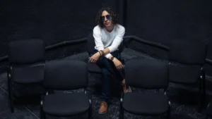 Óscar Vera retrata la lealtad, la redención y la ironía de la vida en Los Años Wonder