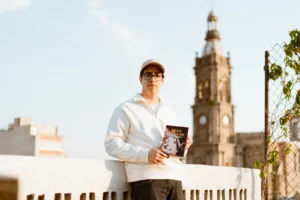 Daniel Saquete lanza Mar de Nadie – Cursos del Tiempo: una épica travesía entre mares, secretos y destinos cruzados