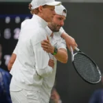 A Sinner ya le pasó en Wimbledon algo parecido a lo de Djokovic en Australia… Y ganó el torneo