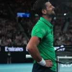 El punto del torneo en la final del Open de Australia: Djokovic la mete por fuera de la red, responde Alcaraz… Y Nadal se ríe en la grada