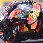 Zarco se hace con el mejor tiempo ayudado por la lluvia, con Acosta 5º y Aldeguer 8º