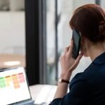 “Una mujer con la voz de mi CEO me indicó que hiciera una transferencia… También llegó un correo como si fuera suyo”