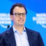 ¿Se puede ser cruel con una IA? Anthropic prohíbe insultar “de manera sostenida” a su ‘chatbot’ Claude